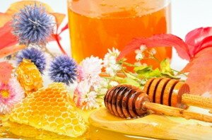 Как применять мёд для волос в домашних условиях